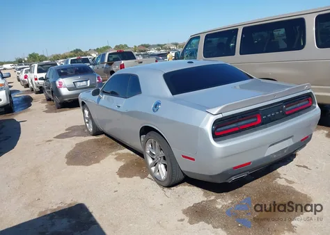 2022 Dodge Challenger Gt Awd z USA, uszkodzony, nr VIN 2C3CDZKG4NH205893